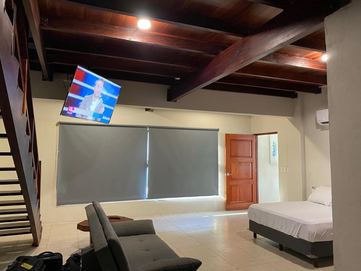 Cuxos Hotel Beachfront Isla Mujeres Zewnętrze zdjęcie