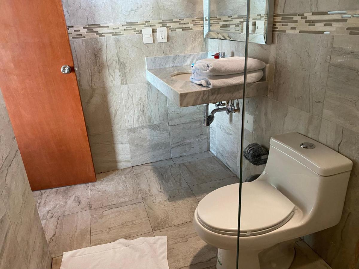 Cuxos Hotel Beachfront Isla Mujeres Zewnętrze zdjęcie